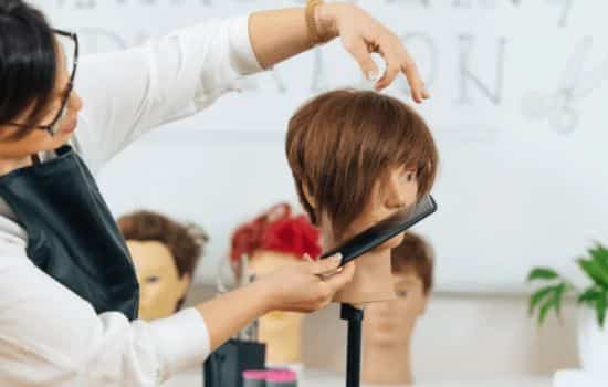 Quer aprender a cortar cabelo? Conheça estes 3 apps